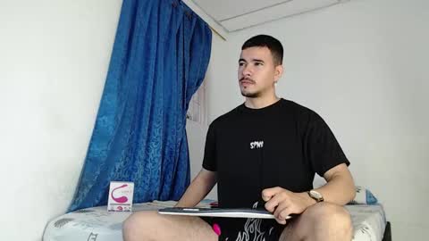 Snapshot of jeycob_happy97 chatting on October 2025 11:00:01 AM Juan David online show from October 2025 11:00:01 AM