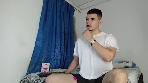 Snapshot of jeycob_happy97 chatting on November 2025 10:56:02 PM Juan David online show from November 2025 10:56:02 PM