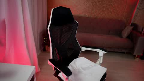 Snapshot of jeyssy69 chatting on February 2025 05:10:02 AM Jeyssy also Andra online show from February 2025 05:10:02 AM