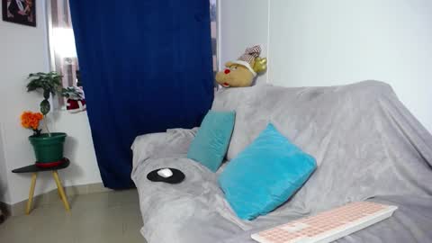 Snapshot of jezabel_purple chatting on November 2025 10:47:02 AM Camila online show from November 2025 10:47:02 AM