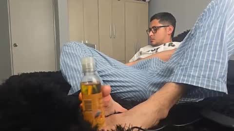 jhacks28 online show from December 2025 07:53:02 PM