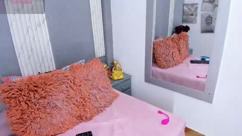 jhasly online show from September 2025 11:45:02 AM