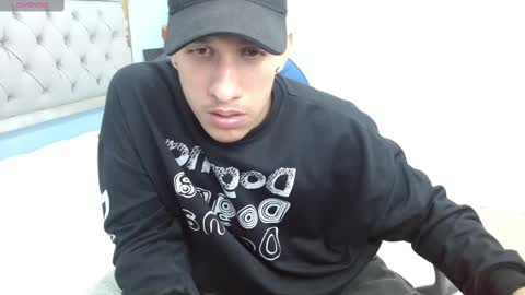 Jheider R. online show from December 2024 03:40:02 AM