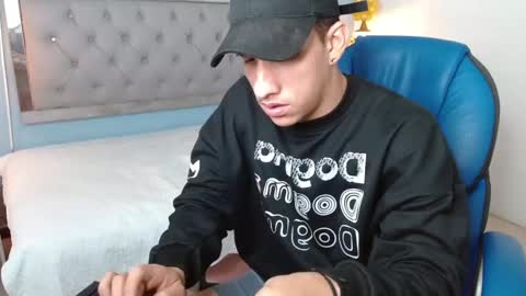 Jheider R. online show from December 2024 05:23:02 AM