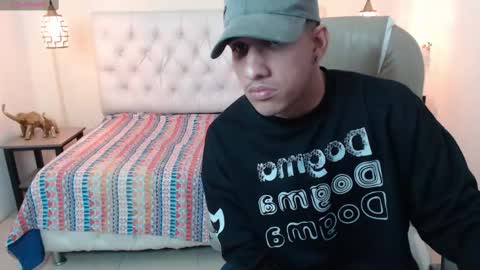 Jheider R. online show from December 2024 07:22:02 AM