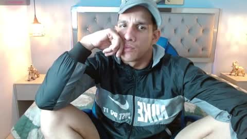 Jheider R. online show from December 2024 10:34:01 AM