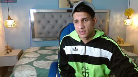 Jheider R. online show from December 2024 03:22:02 AM