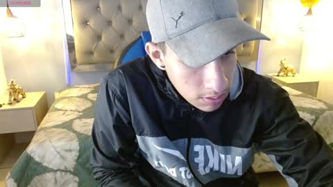 Jheider R. online show from December 2024 03:34:01 AM