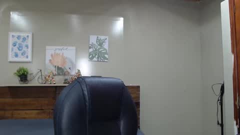 Jheider R. online show from September 2025 12:38:02 PM