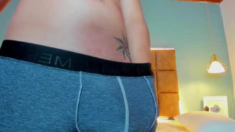 Jheider R. online show from September 2025 01:26:02 PM