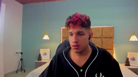 Jheider R. online show from September 2025 12:21:01 PM