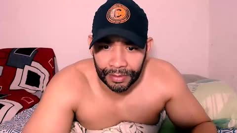 Snapshot of jho173027 chatting on November 2025 05:40:01 AM En moreno online show from November 2025 05:40:01 AM