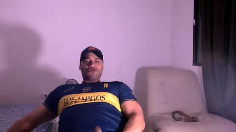 Snapshot of jho173027 chatting on December 2025 11:00:02 PM En moreno online show from December 2025 11:00:02 PM