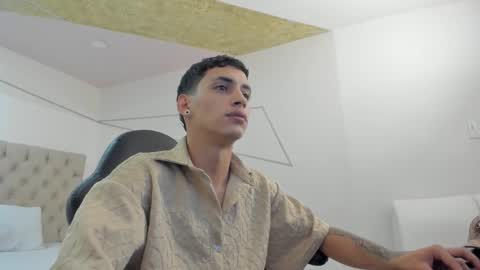 jhoanleandro online show from September 2025 03:52:01 AM