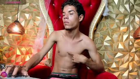 Snapshot of jhojan_foxxx1 chatting on October 2025 08:42:01 AM Jhohan Fox online show from October 2025 08:42:01 AM