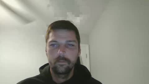 Snapshot of jholls chatting on February 2025 02:06:02 AM jholls online show from February 2025 02:06:02 AM