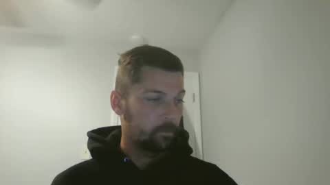 Snapshot of jholls chatting on March 2025 01:31:02 AM jholls online show from March 2025 01:31:02 AM