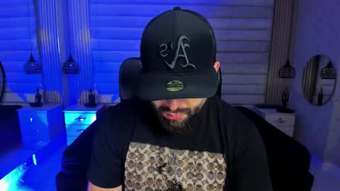 John Bear.... online show from February 2026 11:14:01 AM