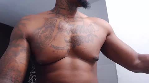 Jhon Tomson online show from November 2025 09:57:01 PM