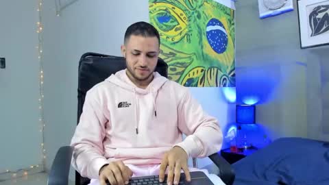 Snapshot of jhonny_flames7 chatting on September 2025 04:01:01 AM jhonny online show from September 2025 04:01:01 AM