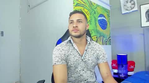 jhonny online show from December 2025 03:33:01 AM