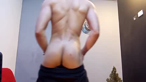 jhonny_thes28 online show from October 2025 12:08:02 AM