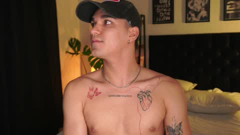 Jhonny  online show from September 2025 02:44:01 AM