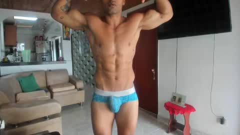 Snapshot of jhonnyxxfitnexx chatting on November 2025 05:58:02 PM jh online show from November 2025 05:58:02 PM