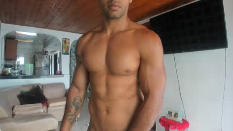 Snapshot of jhonnyxxfitnexx chatting on December 2025 07:09:01 PM jh online show from December 2025 07:09:01 PM