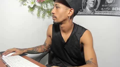 Snapshot of jhonson821 chatting on November 2025 03:20:02 AM jhonson821 online show from November 2025 03:20:02 AM