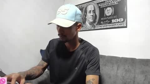 Snapshot of jhonson821 chatting on December 2025 01:05:01 PM jhonson821 online show from December 2025 01:05:01 PM