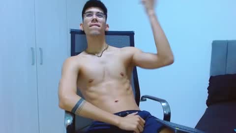 Snapshot of jhony_sex3 chatting on October 2025 06:31:01 AM jhony_sex3 online show from October 2025 06:31:01 AM