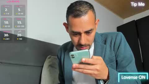 Snapshot of jhonyalzate chatting on June 2026 02:24:01 AM Jhony Alzate online show from June 2026 02:24:01 AM