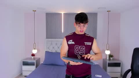 jhoumod_21 online show from November 2025 03:18:02 AM