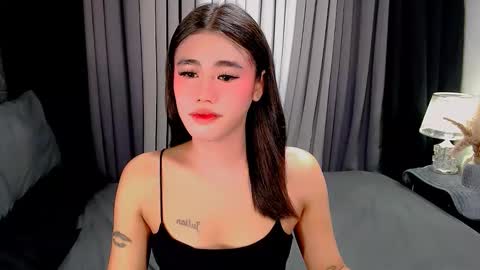 Snapshot of jhuliana_and_charles_room chatting on November 2025 05:01:02 AM jhuliana_and_charles_room online show from November 2025 05:01:02 AM