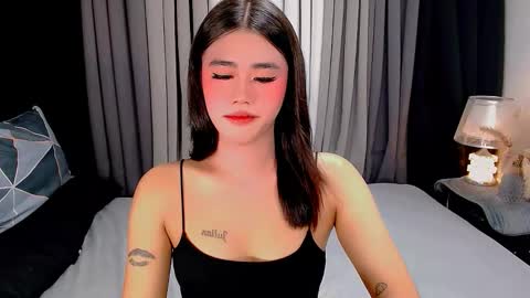 Snapshot of jhuliana_and_charles_room chatting on December 2025 03:38:02 AM jhuliana_and_charles_room online show from December 2025 03:38:02 AM