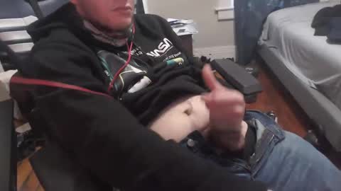 Snapshot of jhypelvx chatting on December 2024 12:38:01 PM jay online show from December 2024 12:38:01 PM