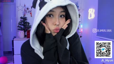 Snapshot of ji_hyun chatting on January 2025 04:55:01 AM Ji online show from January 2025 04:55:01 AM