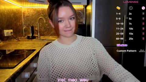 Snapshot of jiaalisaa chatting on November 2025 04:22:01 PM Lisa I would really appreciate it if you could help me achieve 88 thumbs up favorite patterns 38457588 online show from November 2025 04:22:01 PM