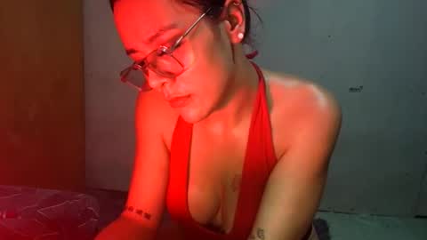 Snapshot of jillian_fuckdoll chatting on May 2026 05:33:01 PM jillian_fuckdoll online show from May 2026 05:33:01 PM