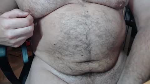 Snapshot of jimbeefbear chatting on October 2025 08:33:01 PM Jim online show from October 2025 08:33:01 PM