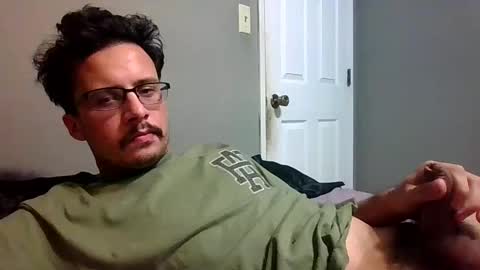 Snapshot of jimmac98 chatting on December 2024 11:28:01 PM james online show from December 2024 11:28:01 PM