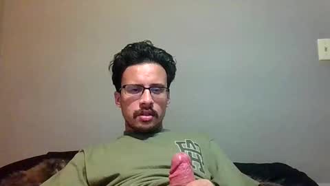 Snapshot of jimmac98 chatting on January 2025 06:11:02 AM james online show from January 2025 06:11:02 AM