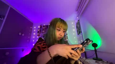 Snapshot of jinxxx_08 chatting on July 2026 03:19:01 AM Minaa online show from July 2026 03:19:01 AM