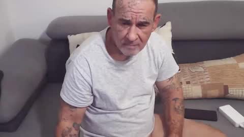 Snapshot of jirkasoukr chatting on November 2025 01:35:02 PM jirkasoukr online show from November 2025 01:35:02 PM