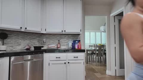 Snapshot of jiwon4u chatting on October 2025 11:16:01 PM Jiwon online show from October 2025 11:16:01 PM