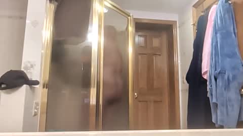 Snapshot of jizzle192 chatting on February 2026 04:42:02 AM jizzle192 online show from February 2026 04:42:02 AM