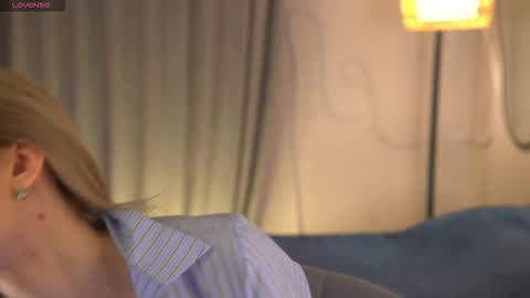 Snapshot of jjennnyy chatting on November 2025 08:13:02 AM Jenny online show from November 2025 08:13:02 AM