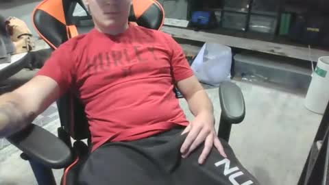 Snapshot of jjhynes402 chatting on November 2025 08:41:02 PM Jake online show from November 2025 08:41:02 PM