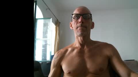 Snapshot of jlmbud chatting on August 2026 01:10:02 PM jlmbud online show from August 2026 01:10:02 PM